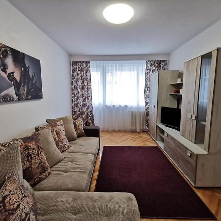 Apartament Carla-Maria Deva Exterior photo